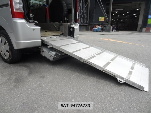 Suzuki EVERY WAGON 2013-10 8054432-3