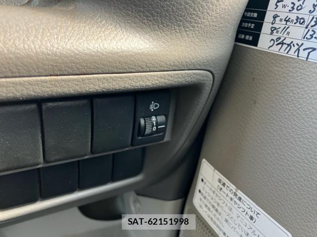 Suzuki EVERY 2016-02 8054015-9