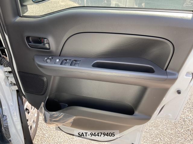 Suzuki EVERY 2026-07 8054374-16