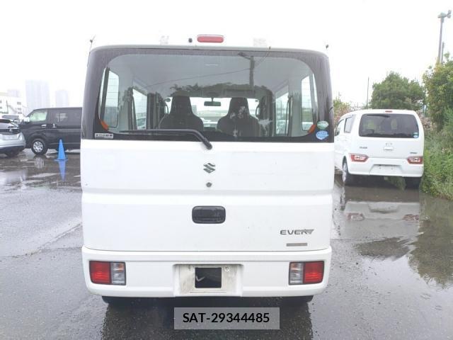 Suzuki EVERY 2016-07 8055300-3