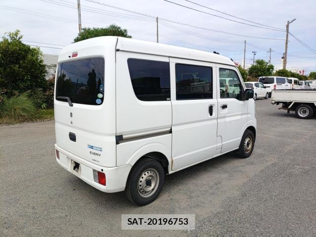 Suzuki EVERY 2016-06 8055302-2