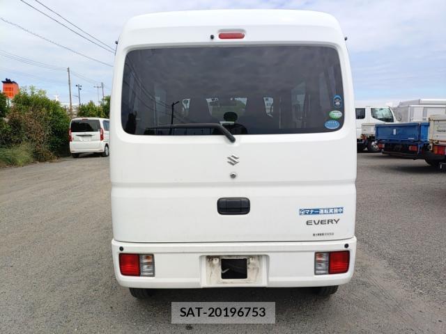 Suzuki EVERY 2016-06 8055302-3