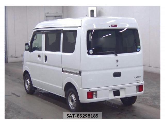 Suzuki EVERY 2018-06 8055339-1