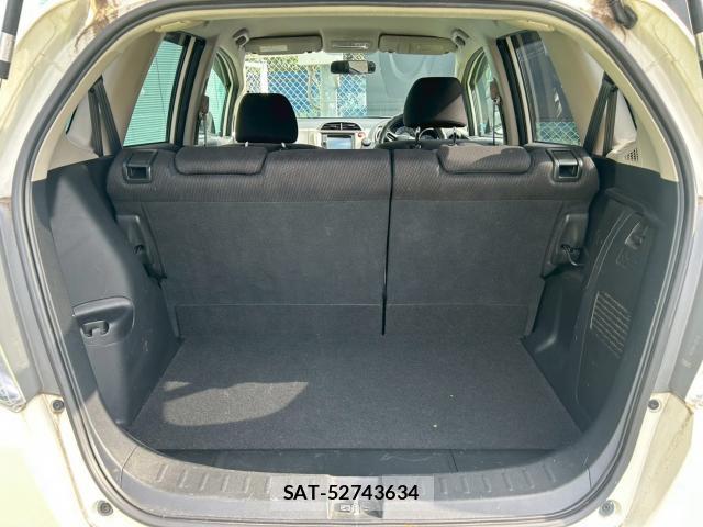 Honda FIT HYBRID 2011-11 8053255-12