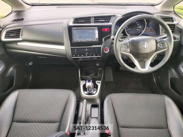 Honda FIT HYBRID 2014-08 8054206-4