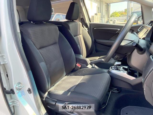 Honda FIT HYBRID 2018-02 8054477-6