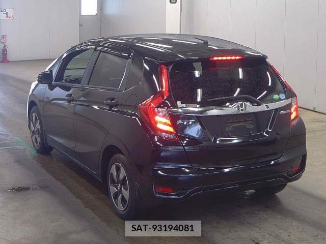 Honda FIT HYBRID 2017-06 8054641-1