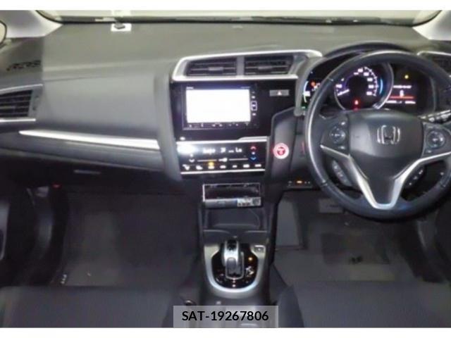 Honda FIT HYBRID 2018-06 8054773-2