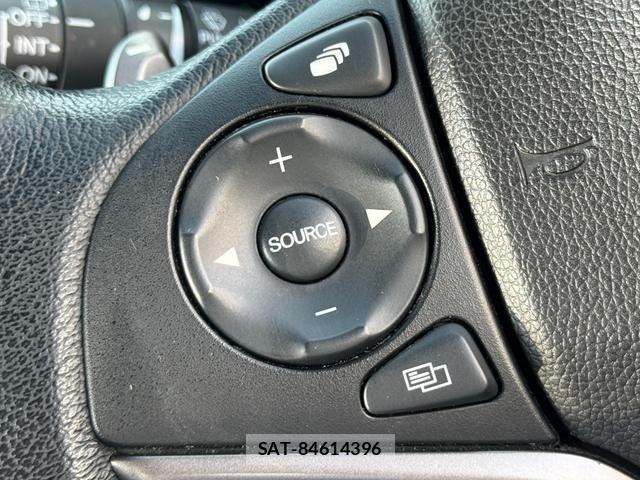 Honda FIT HYBRID 2017-06 8055432-13
