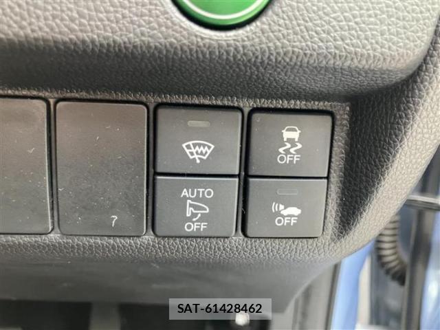 Honda FIT HYBRID 2016-08 8056093-14