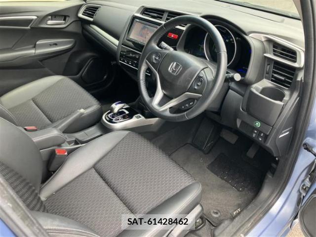 Honda FIT HYBRID 2016-08 8056093-4