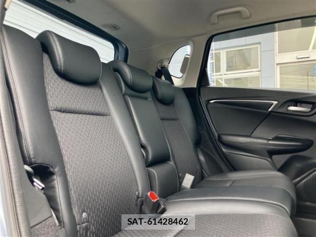 Honda FIT HYBRID 2016-08 8056093-6