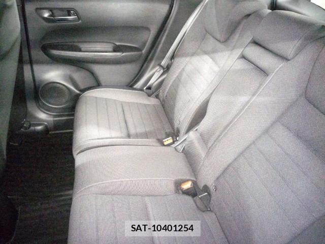 Honda FIT 2024-03 8055051-3
