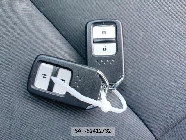 Honda FIT 2020-06 8055258-14