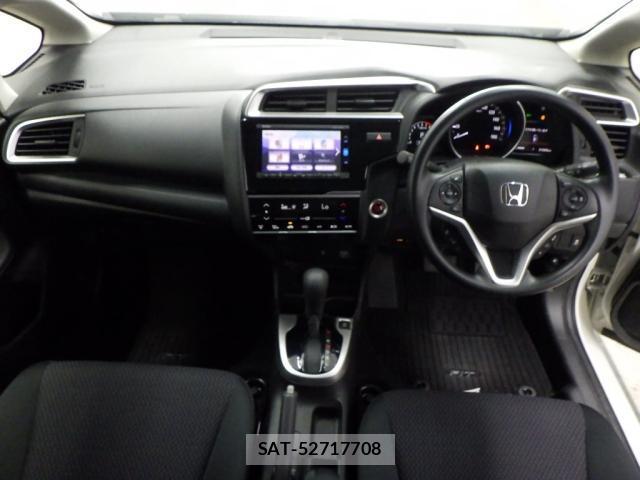Honda FIT 2017-06 8055397-2