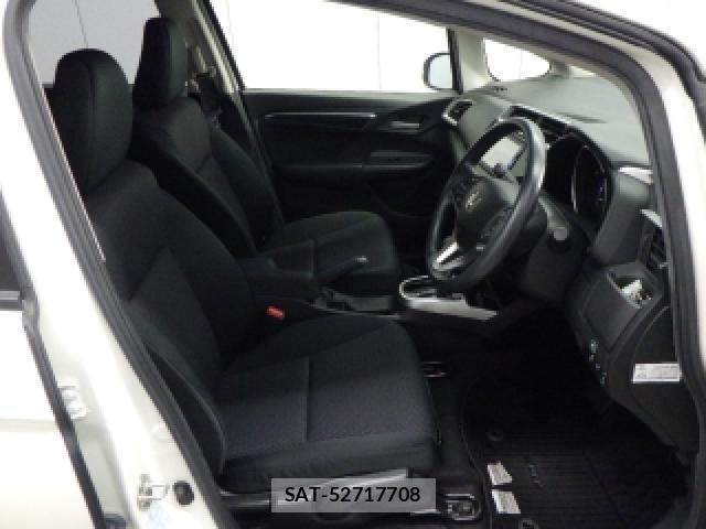 Honda FIT 2017-06 8055397-3