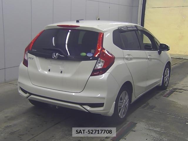 Honda FIT 2017-06 8055397-4