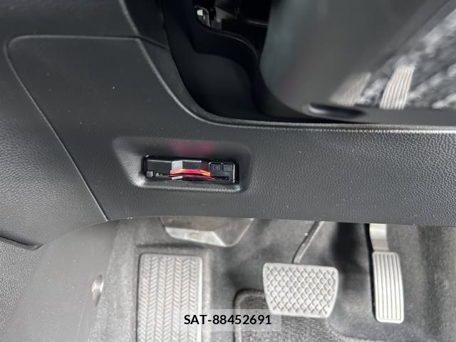 Honda FIT 2023-06 8055656-15
