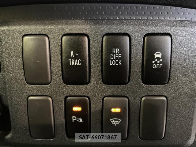 Toyota FJ CRUISER 2014-02 8053719-4