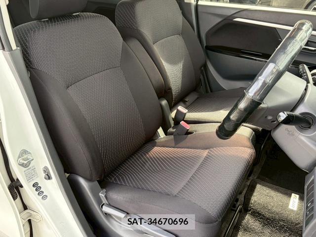Mazda FLAIR 2013-04 8055359-5