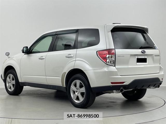 Subaru FORESTER 2010-10 8054272-14