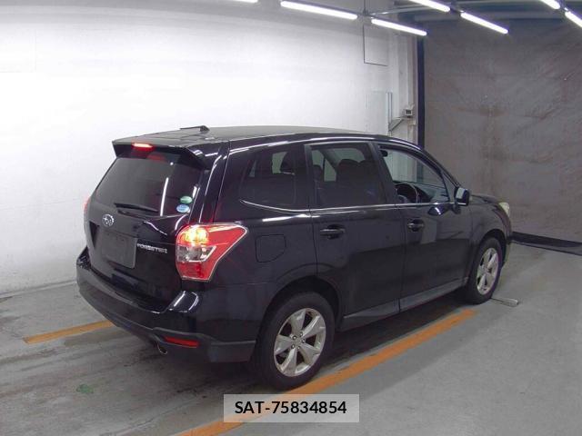 Subaru FORESTER 2013-06 8054505-1