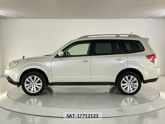 Subaru FORESTER 2011-07 8055533-3
