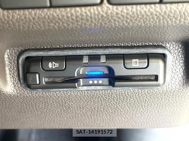 Honda FREED 2023-06 8055786-6