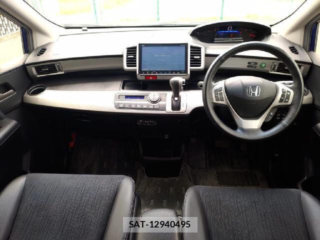 Honda FREED 2016-03 8056060-2