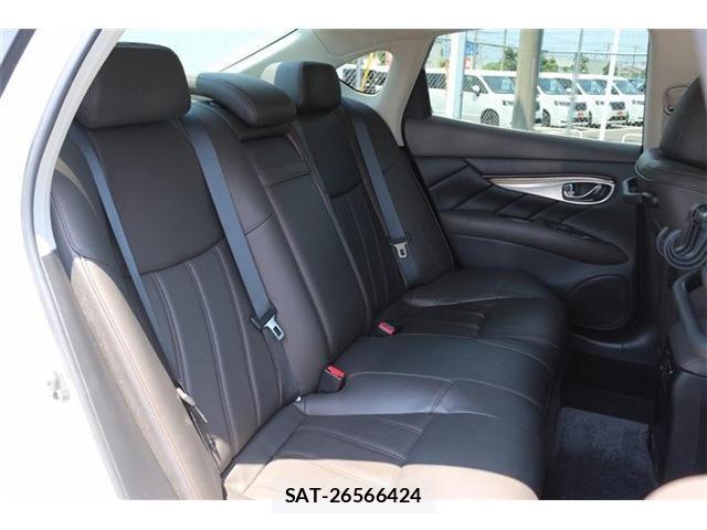 Nissan FUGA HYBRID 2022-07 8055668-17