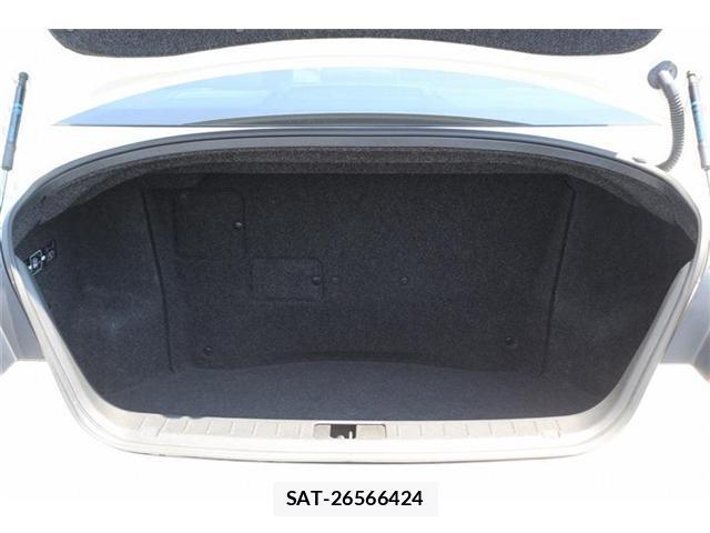 Nissan FUGA HYBRID 2022-07 8055668-18