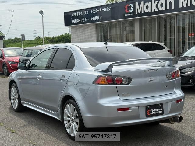 Mitsubishi GALANT FORTIS 2009-01 8054884-9