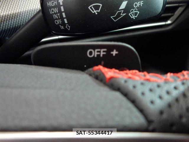 VolksWagen GOLF GTI 2025-04 8053542-12