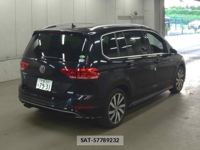 VolksWagen GOLF TOURAN 2019-01 8055026-1