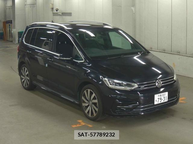VolksWagen GOLF TOURAN 2019-01 8055026-3