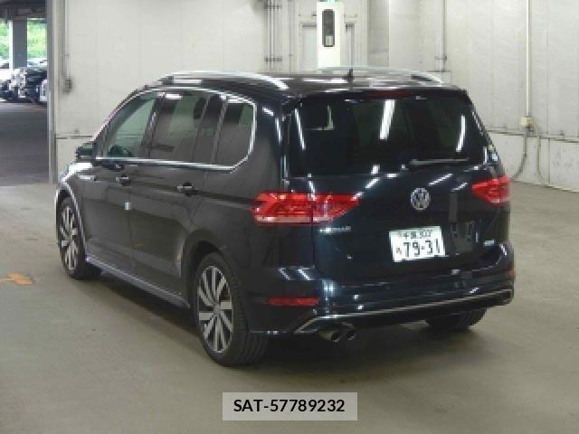 VolksWagen GOLF TOURAN 2019-01 8055026-4