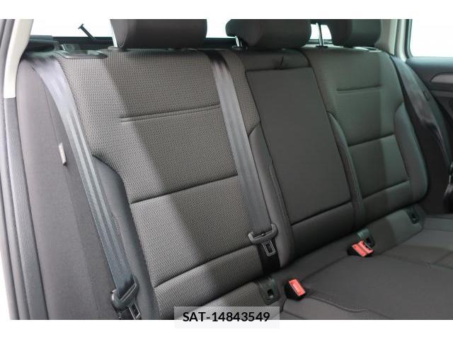 VolksWagen GOLF VARIANT 2017-12 8053225-13