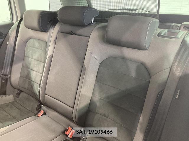 VolksWagen GOLF VARIANT 2017-05 8055110-15
