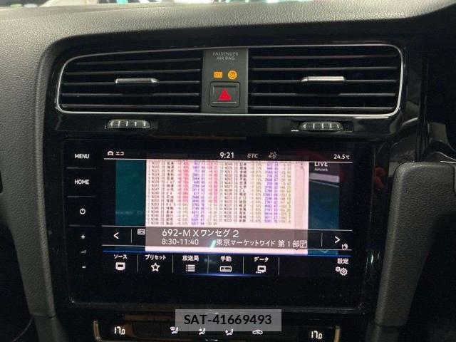 VolksWagen GOLF 2017-05 8055083-4