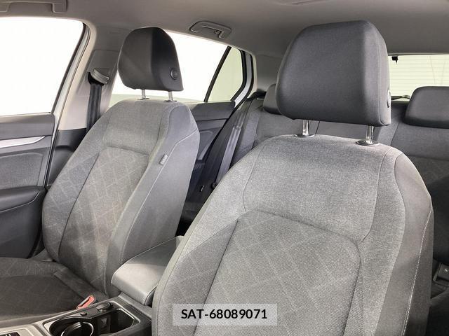 VolksWagen GOLF 2024-09 8055107-15
