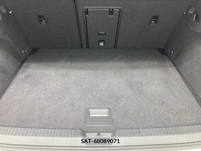 VolksWagen GOLF 2024-09 8055107-17