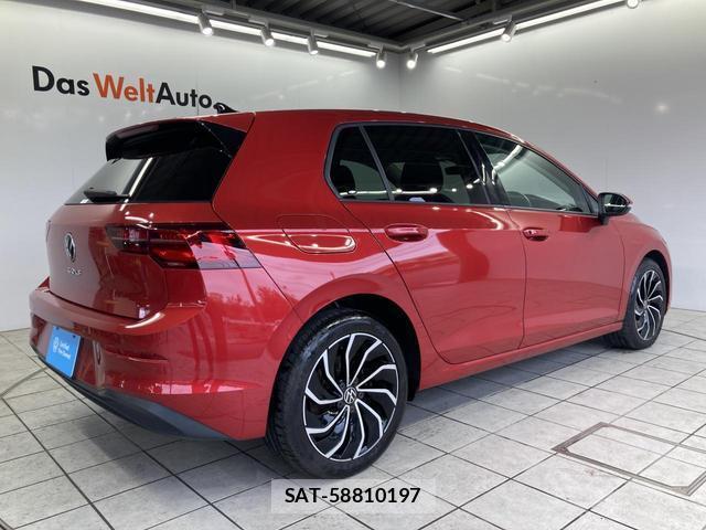 VolksWagen GOLF 2023-06 8055108-16