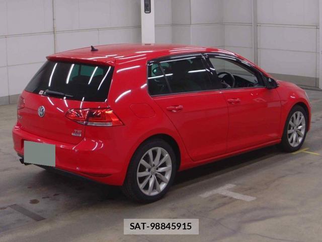 VolksWagen GOLF 2016-07 8055375-1