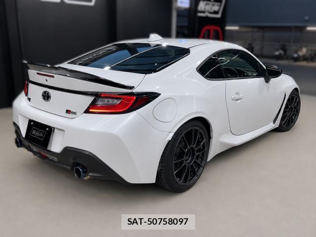 Toyota GR86 2022-08 8054463-12