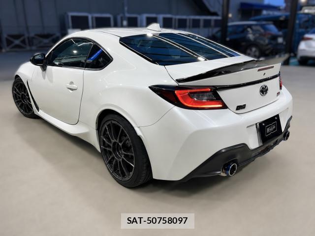 Toyota GR86 2022-08 8054463-13