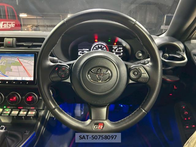 Toyota GR86 2022-08 8054463-16