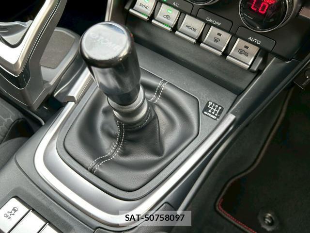Toyota GR86 2022-08 8054463-17