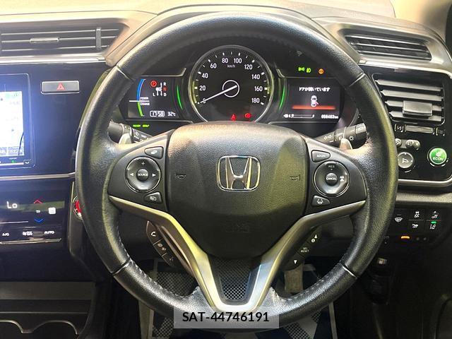 Honda GRACE 2018-02 8053979-10