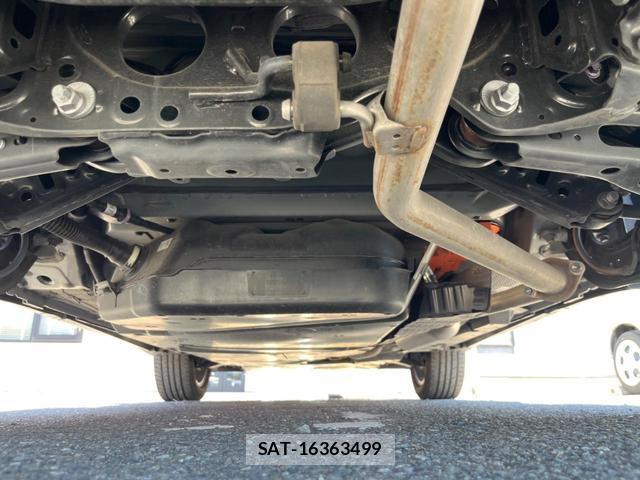 Toyota HARRIER HYBRID 2023-11 8053820-18