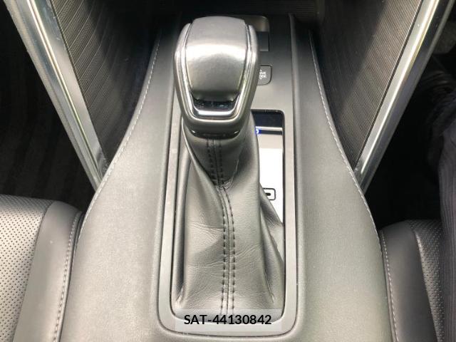 Toyota HARRIER HYBRID 2021-08 8056098-17
